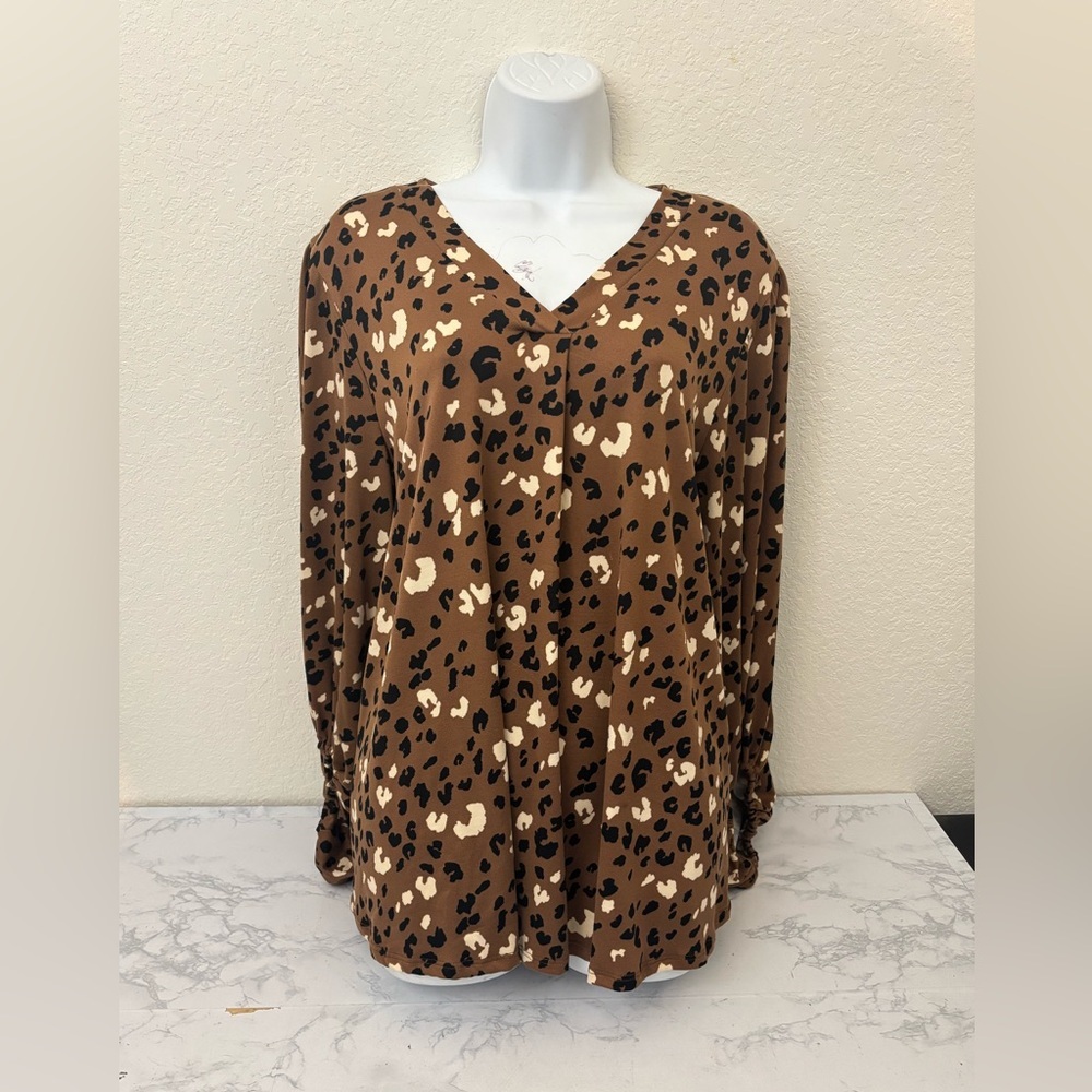 Jodifl Top Women M Animal Cheetah  Print V Neck Balloon Long Sleeve Boho​